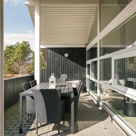 Boerge - 3-9km From The Sea By Interhome Feriehus